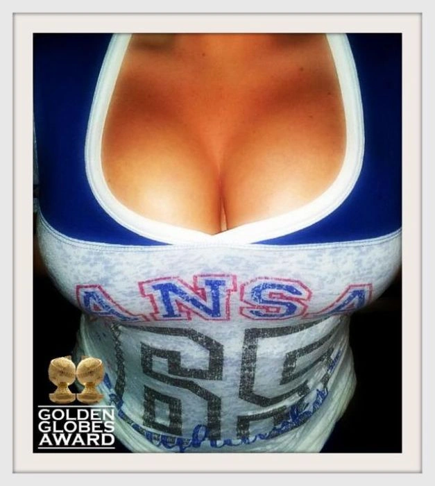 Дівчата фотографують свою грудь (27 фото) – фото 15