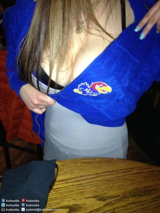 Дівчата фотографують свою грудь (27 фото) – фото 24