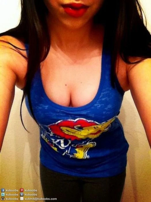 Дівчата фотографують свою грудь (27 фото) – фото 27