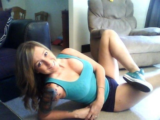 Привабливі дівчата з великим бюстом (45 фото) – фото 17