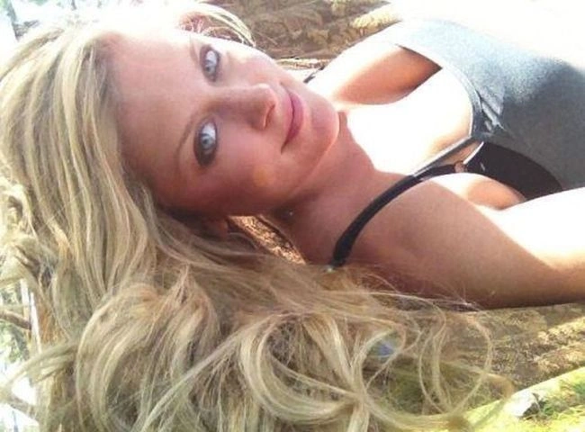 Привабливі дівчата з великим бюстом (45 фото) – фото 19