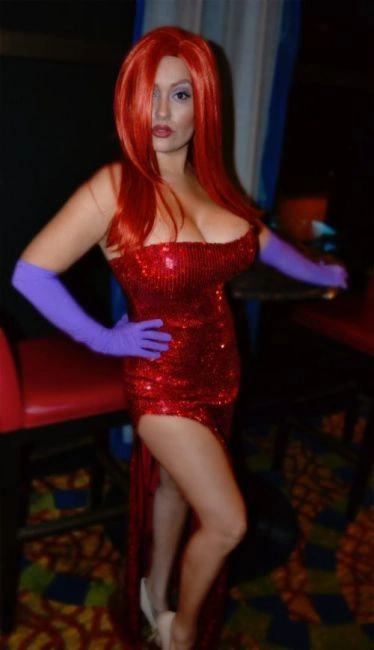 Привабливі дівчата з великим бюстом (45 фото) – фото 21