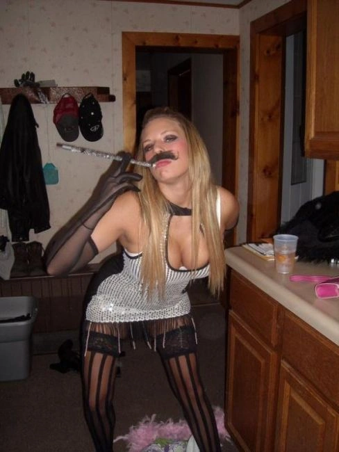 Привабливі дівчата з великим бюстом (45 фото) – фото 25