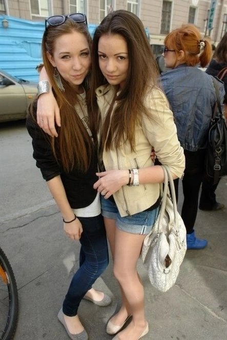 Дівчина готова задовольнити кожного, якщо набере 78999 лайків (11 фото) – фото 6