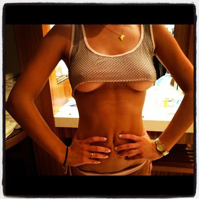 Чудові фігури фотомоделей Sports Illustrated (101 фото) – фото 15