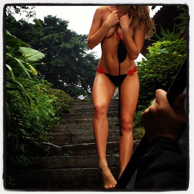 Чудові фігури фотомоделей Sports Illustrated (101 фото) – фото 22