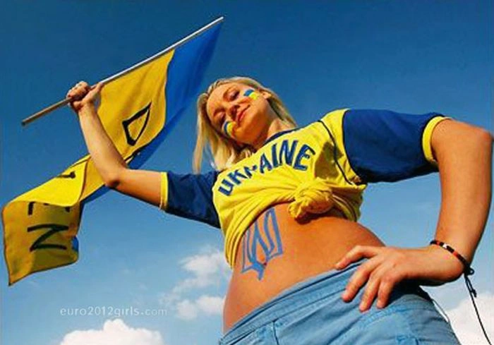 Вболівальниці з чемпіонатів Євро 2008-2012 (80 фото) – фото 56