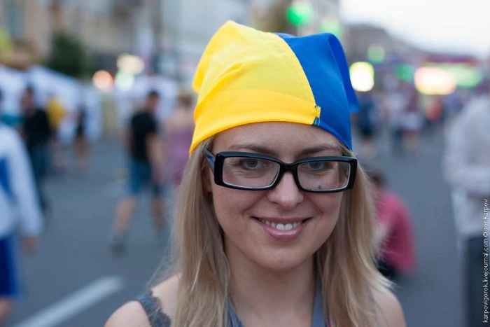 Вболівальниці на матчі Україна-Швеція (30 фото) – фото 28