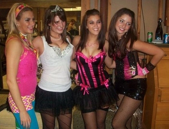 Милі дівчата святкують Хелловін (159 фото) – фото 17