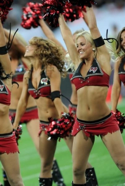 Худі дівчата з групи підтримки (90 фото) – фото 56