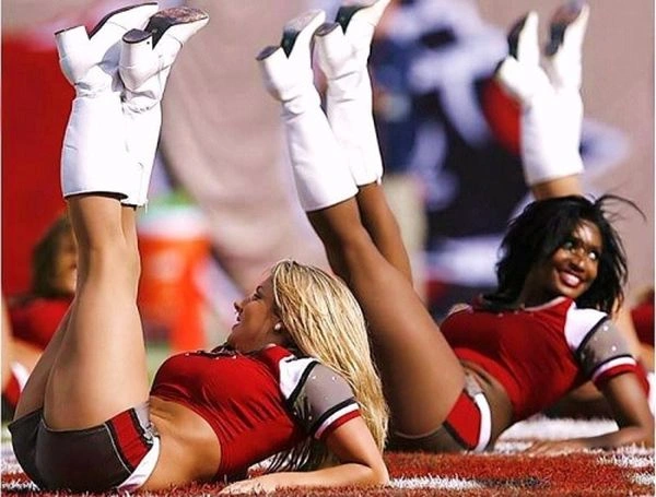 Худі дівчата з групи підтримки (90 фото) – фото 70