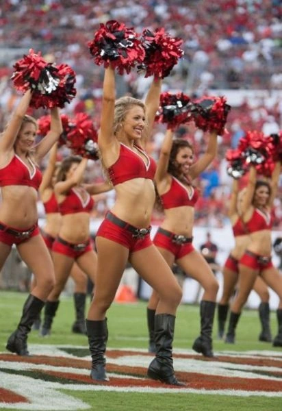 Худі дівчата з групи підтримки (90 фото) – фото 78