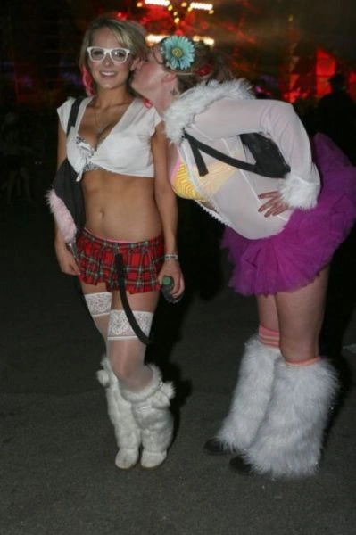 Дівчата з фестивалю електронної музики Electric Daisy 2012 (38 фото) – фото 10