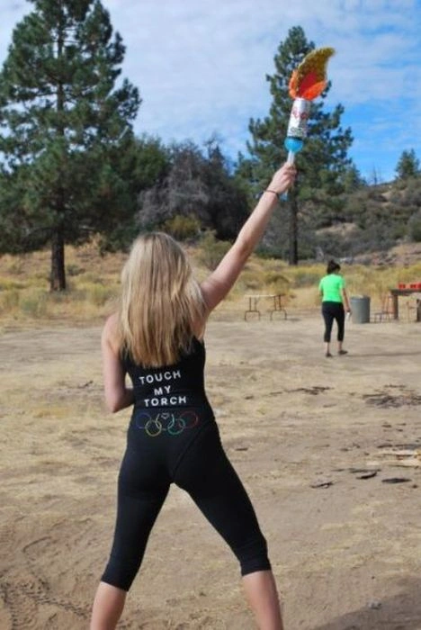 Дівчата в обтяжливих легінсах (50 фото) – фото 16