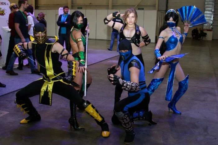 Гарні дівчата з виставки "ІгроМір 2012" (88 фото) – фото 2