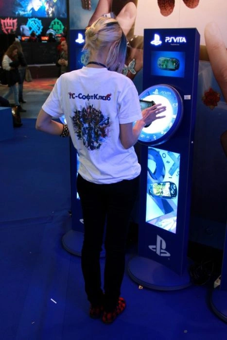 Гарні дівчата з виставки "ІгроМір 2012" (88 фото) – фото 23