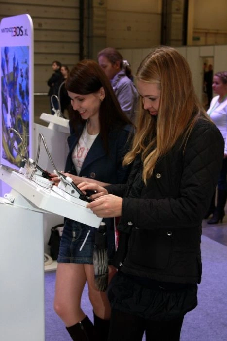 Гарні дівчата з виставки "ІгроМір 2012" (88 фото) – фото 69