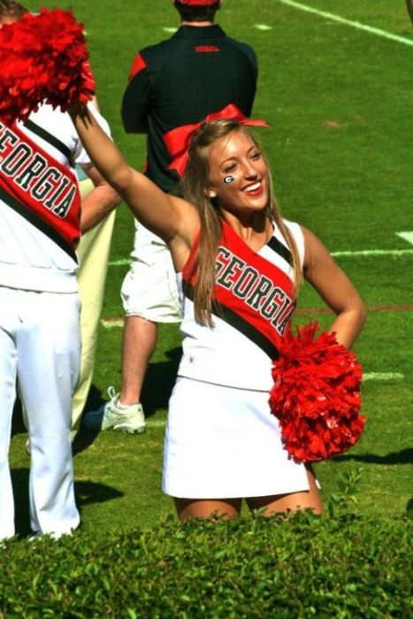 Спортивні дівчата з групи підтримки (55 фото) – фото 9