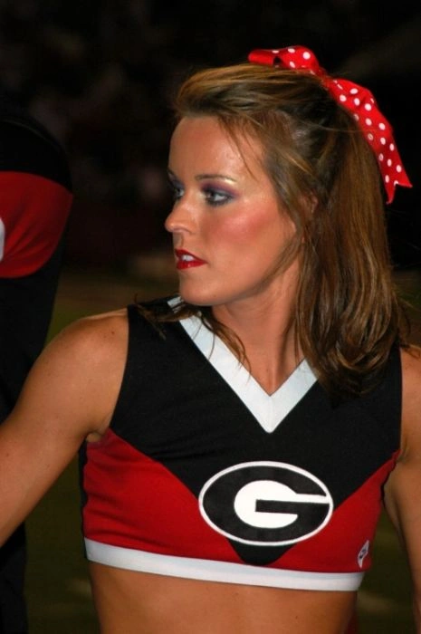 Спортивні дівчата з групи підтримки (55 фото) – фото 21