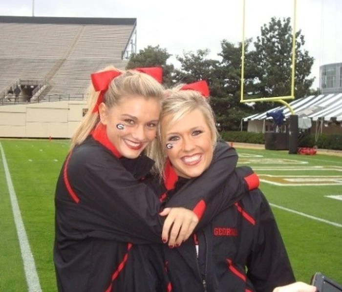 Спортивні дівчата з групи підтримки (55 фото) – фото 37