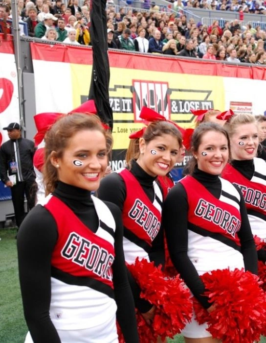 Спортивні дівчата з групи підтримки (55 фото) – фото 54