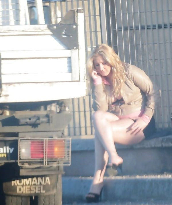 Італійські дівчата легкої поведінки (29 фото) – фото 22