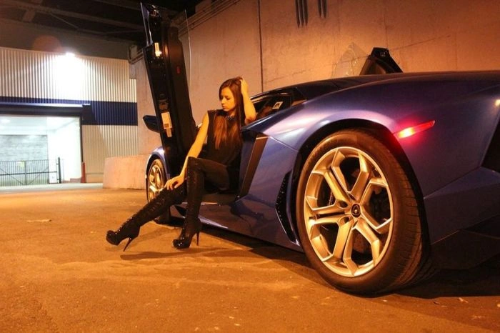 Гарні дівчата та класні автомобілі (103 фото) – фото 7