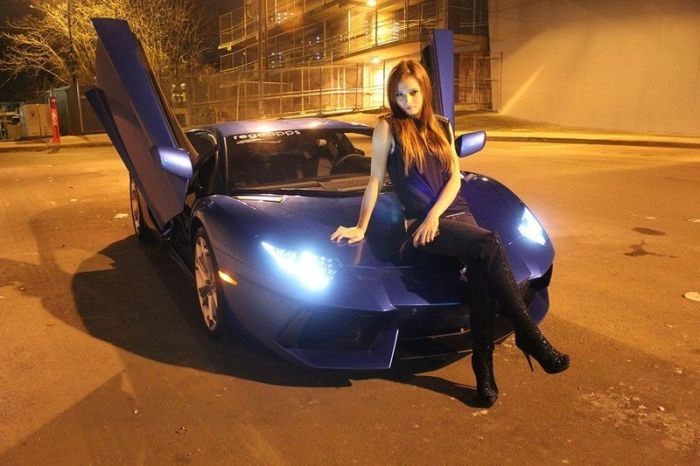 Гарні дівчата та класні автомобілі (103 фото) – фото 8