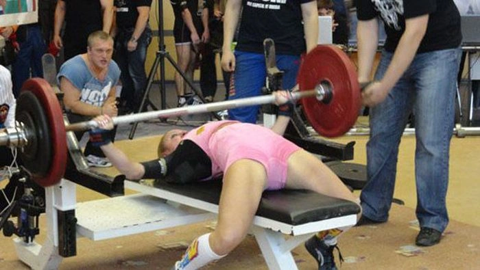 Загадка дня. Вгадайте, чим займається ця дівчина? (22 фото) – фото 18