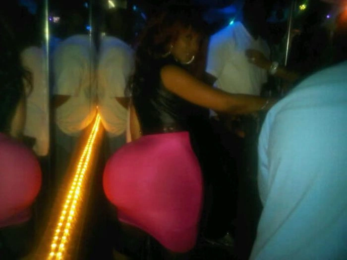 Дівчина з великим задком (17 фото) – фото 14