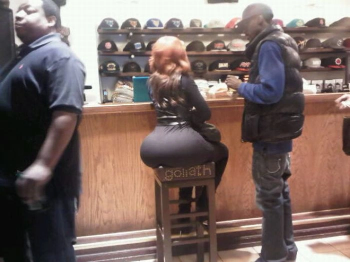 Дівчина з великим задком (17 фото) – фото 15