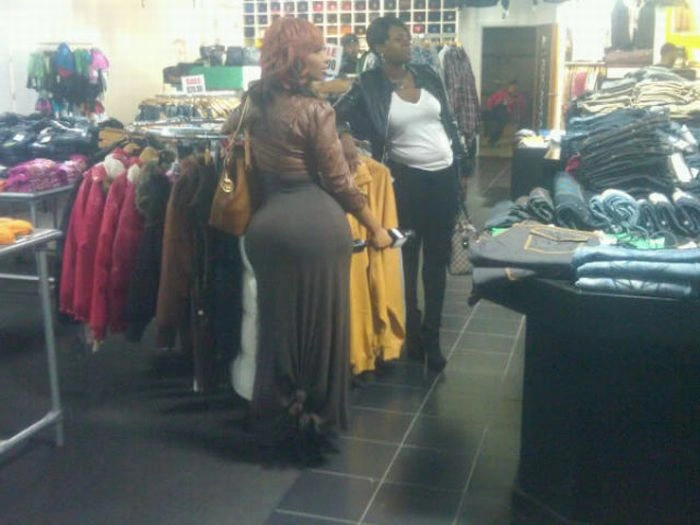 Дівчина з великим задком (17 фото) – фото 17