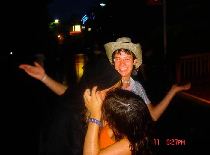 Фотобомби з цілуючимися дівчатами (59 фото) – фото 45