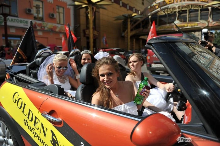 Московське "АвтоЛедіШоу" (21 фото) – фото 1