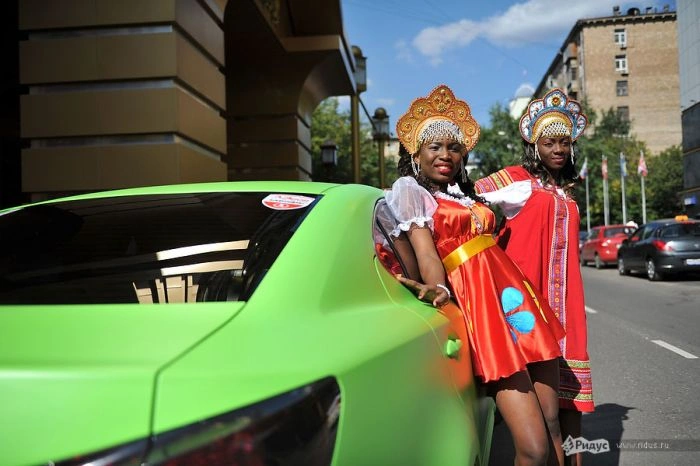 Московське "АвтоЛедіШоу" (21 фото) – фото 3