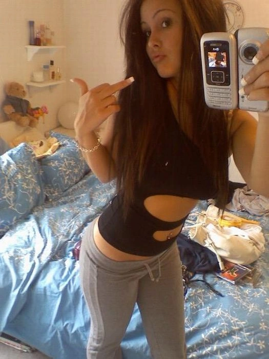 Дівчата перед дзеркалом. Частина 2 (86 фото) – фото 16