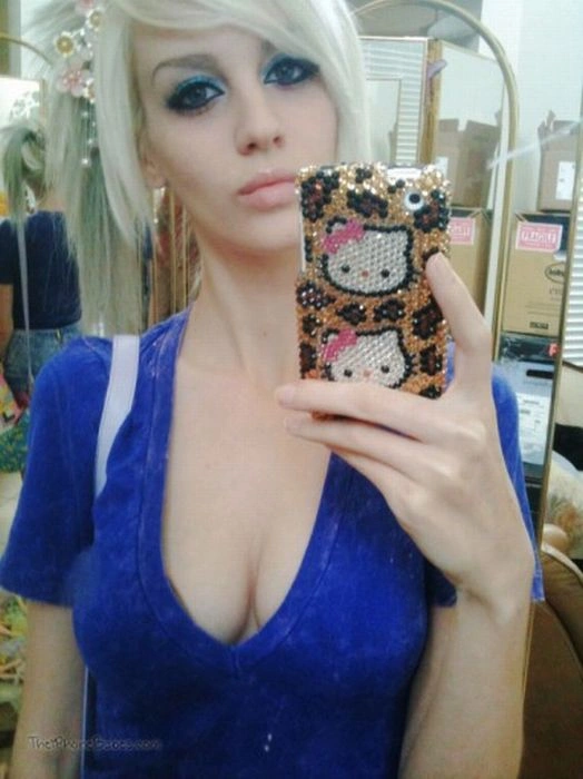 Дівчата перед дзеркалом. Частина 2 (86 фото) – фото 46