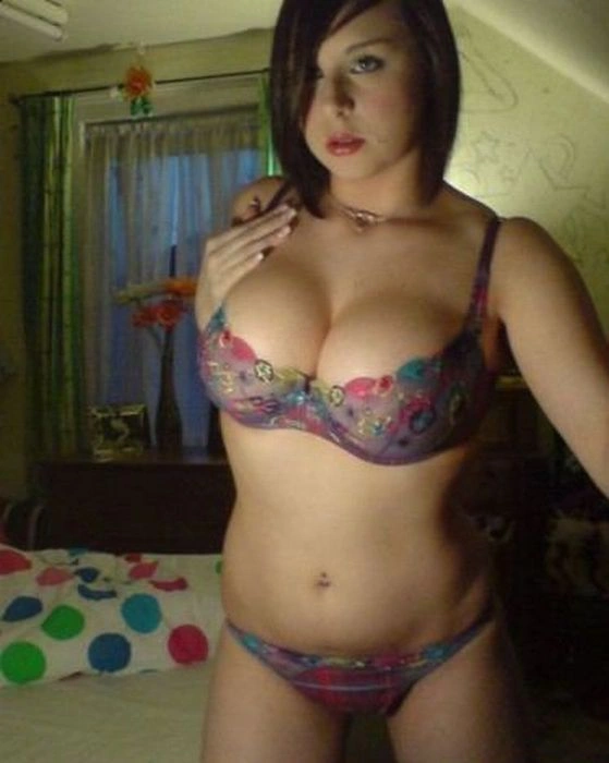 Дівчата перед дзеркалом. Частина 2 (86 фото) – фото 72