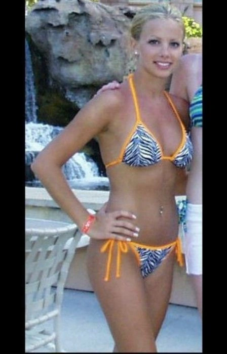 Дівчата з Фейсбуку (29 фото) – фото 6