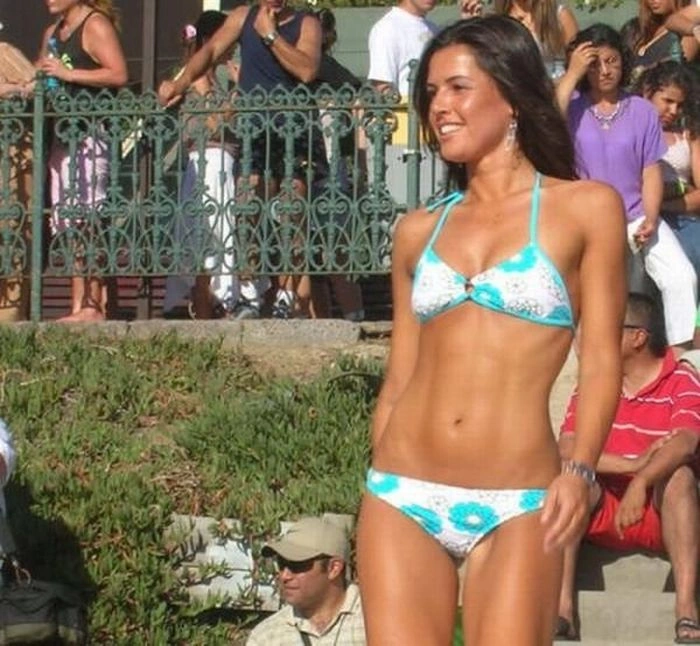 Дівчата з Фейсбуку (29 фото) – фото 17