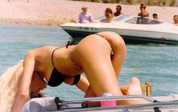 Прекрасні дівчата на яхтах (55 фото) – фото 9