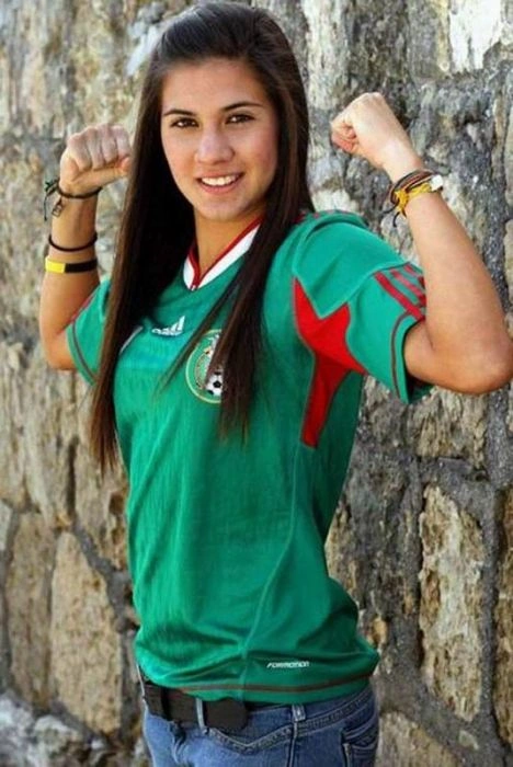 Дівчата-футболістки (10 фото) – фото 8