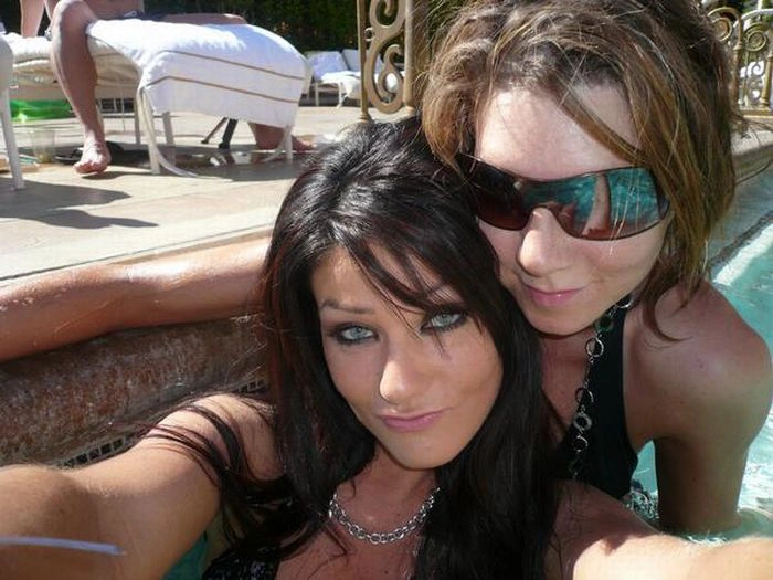 Дівчата у басейні (54 фото) – фото 7