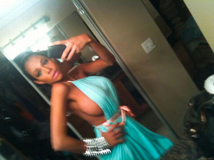 Дівчата та Apple iPhone. Частина 2 (130 фото) – фото 15