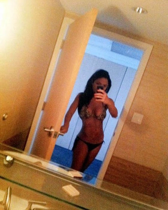 Дівчата та Apple iPhone. Частина 2 (130 фото) – фото 21