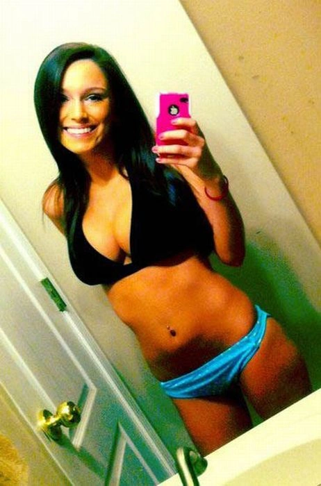 Дівчата та Apple iPhone. Частина 2 (130 фото) – фото 46