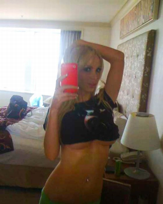 Дівчата та Apple iPhone. Частина 2 (130 фото) – фото 50