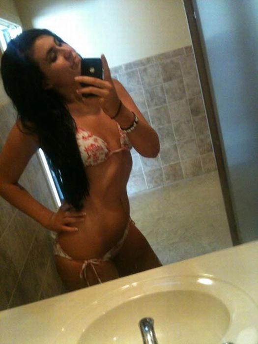 Дівчата та Apple iPhone. Частина 2 (130 фото) – фото 51