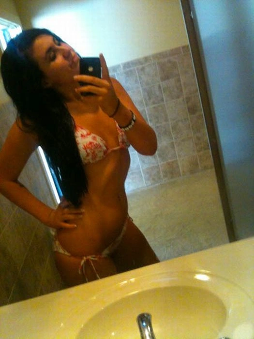 Дівчата та Apple iPhone. Частина 2 (130 фото) – фото 53