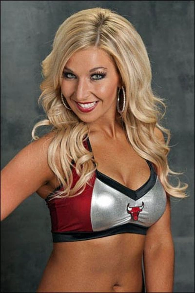 Чирлідинг у баскетболі (98 фото) – фото 13